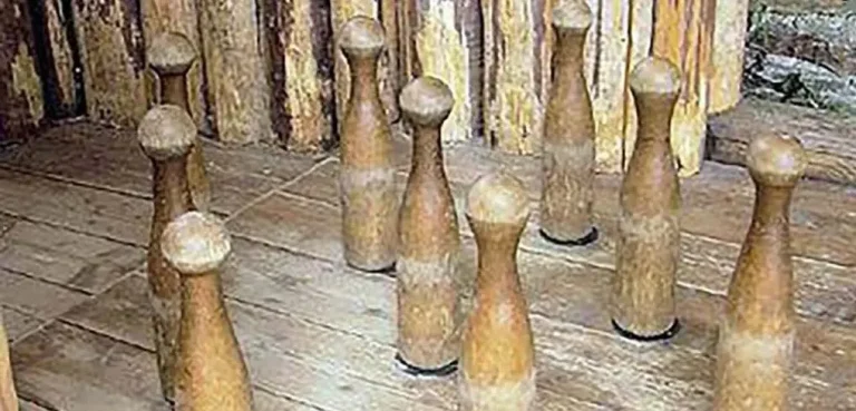 Quel pays a inventé le bowling ? LEgypte-est-souvent-citee-comme-le-pays-ayant-invente-le-bowling-avec-des-preuves-datant-denviron-3200-avant-J.-C